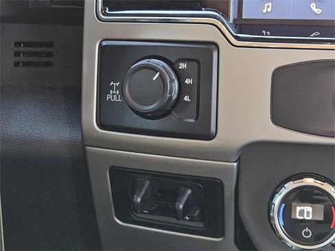 Certified 2022 Ford F250 Lariat w/ Chrome Package image 17