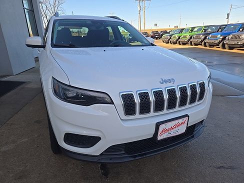 Used 2021 Jeep Cherokee Latitude image 14