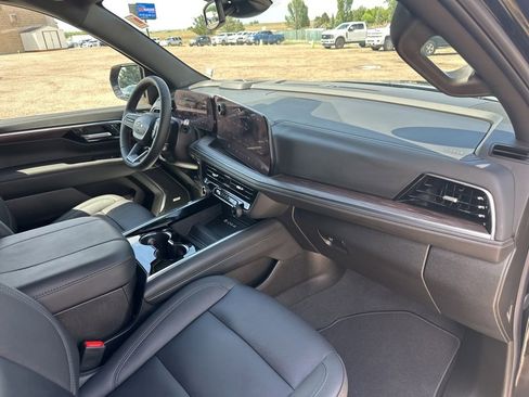 Used 2026 Chevrolet Tahoe Z71 w/ Z71 Off-Road Package AWD/4WD image 36