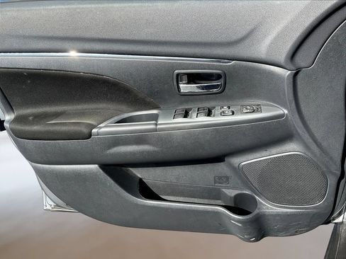 Used 2022 Mitsubishi Outlander Sport LE FWD image 19