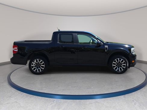 Used 2023 Ford Maverick Lariat FWD image 4