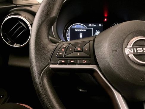 Used 2022 Nissan Kicks SV FWD image 17