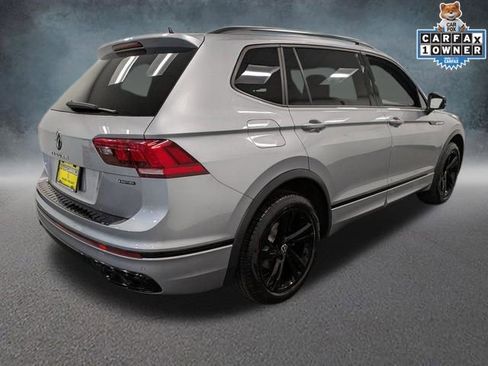 Used 2023 Volkswagen Tiguan SE R-Line AWD/4WD image 5