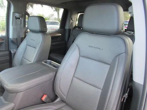 Used 2024 GMC Sierra 1500 Denali w/ Denali Reserve Package image 17