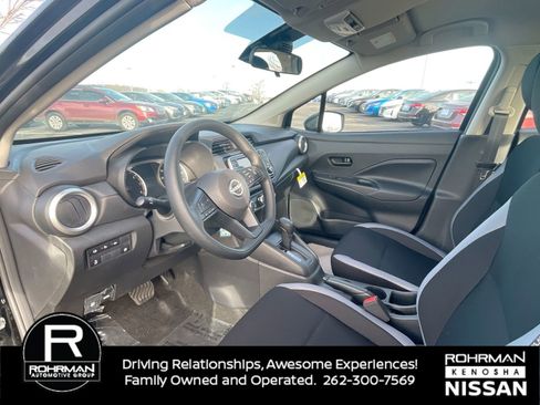 Used 2025 Nissan Versa S w/ Trunk Package FWD image 4