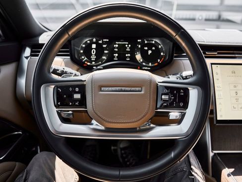 Used 2024 Land Rover Range Rover Long Wheelbase SE AWD/4WD image 55