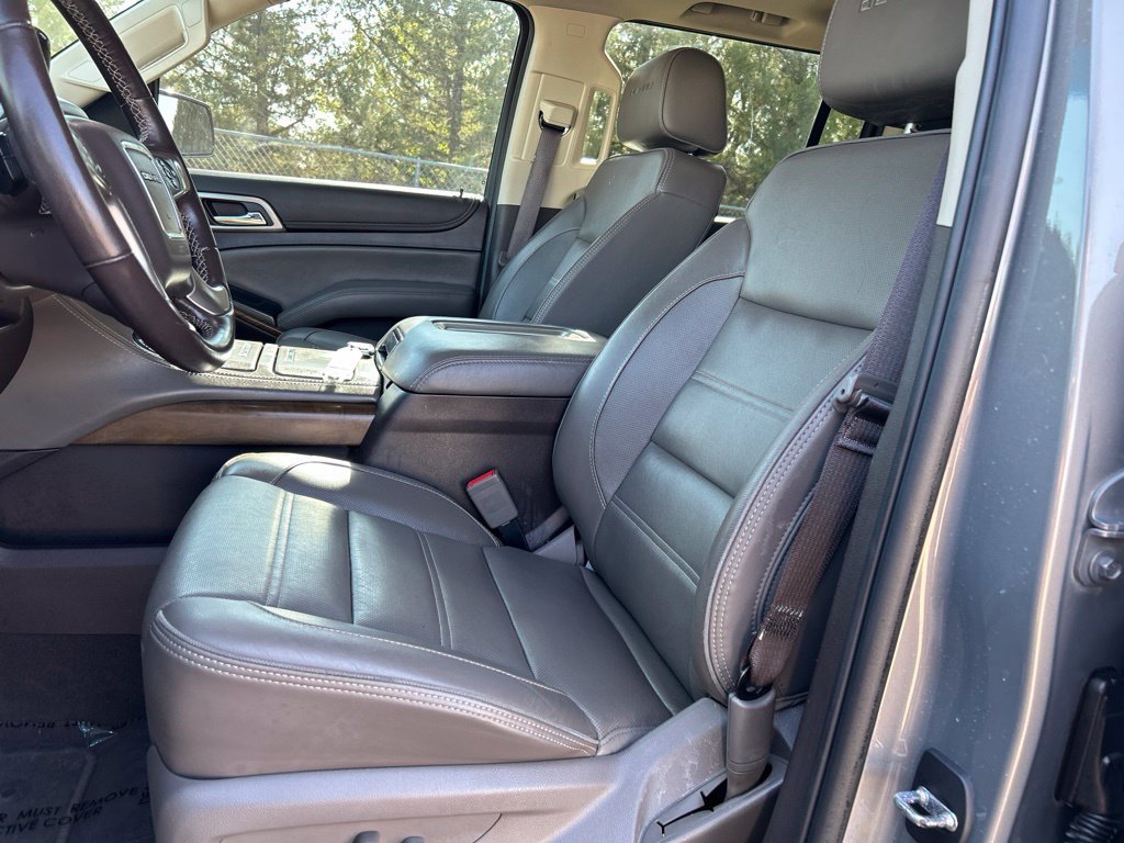 Used 2019 GMC Yukon XL Denali AWD/4WD image 13