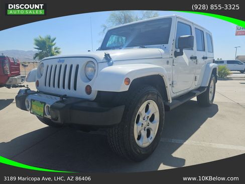 Used 2013 Jeep Wrangler Unlimited Sahara w/ Connectivity Group AWD/4WD image 3