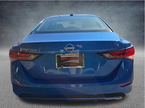 Used 2025 Nissan Sentra SV FWD image 13
