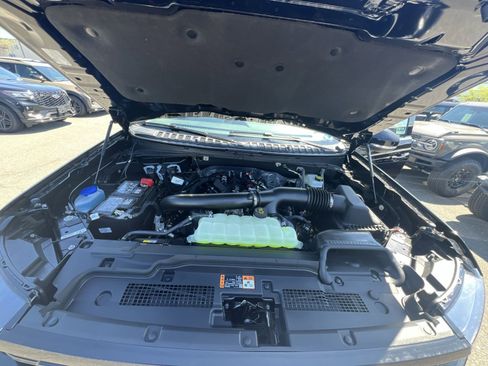 New 2026 Ford Expedition Max Platinum image 29