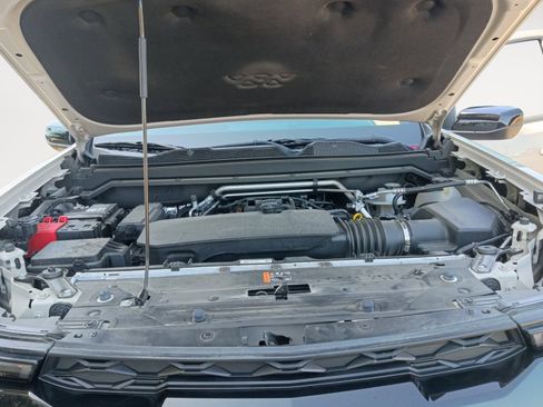 Used 2026 Chevrolet Colorado ZR2 AWD/4WD image 32