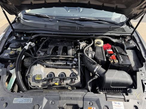 Used 2012 Ford Taurus SEL FWD image 33