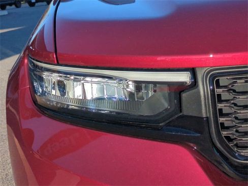 New 2025 Jeep Grand Cherokee Limited image 10