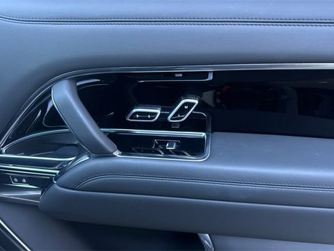 Used 2024 Land Rover Range Rover SE image 22