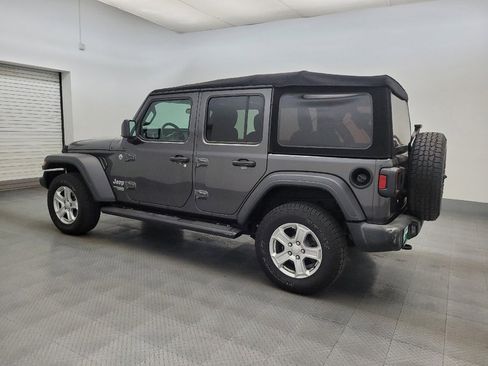 Used 2018 Jeep Wrangler Unlimited Sport S AWD/4WD image 3