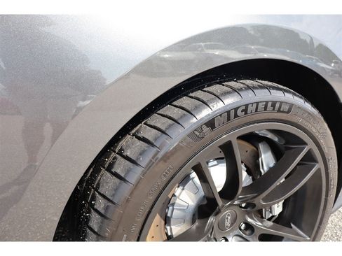 Used 2017 Ford Mustang Shelby GT350 RWD image 45
