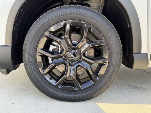 New 2025 Honda Pilot Touring image 29