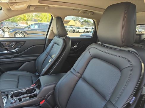 New 2026 Lincoln Corsair Reserve AWD/4WD image 12