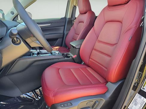 Used 2025 MAZDA CX-5 Carbon Edition image 13