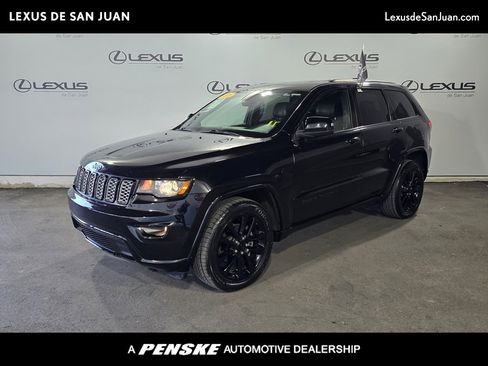 Used 2018 Jeep Grand Cherokee Altitude image 1
