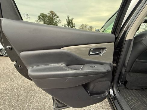 Used 2017 Nissan Murano Platinum w/ Platinum Technology Package image 24