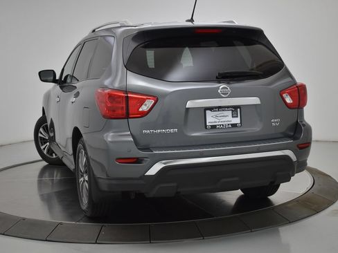 Used 2017 Nissan Pathfinder SV AWD/4WD image 9