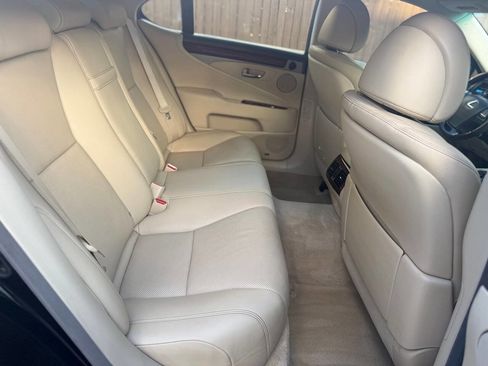 Used 2013 Lexus LS 460 Base 4dr Sedan image 27