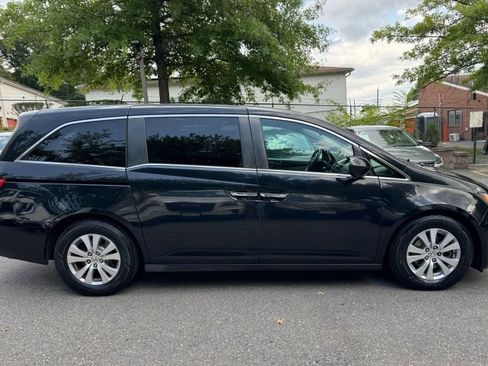 Used 2016 Honda Odyssey SE image 8