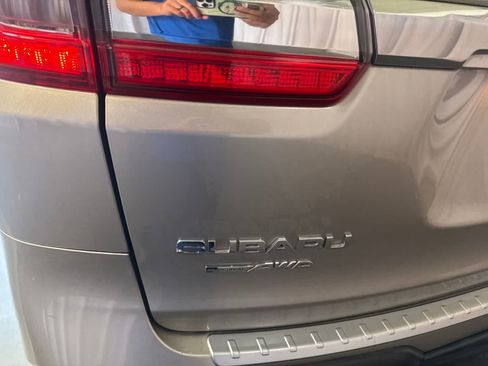 Used 2020 Subaru Ascent Limited w/ Technology Package AWD/4WD image 9