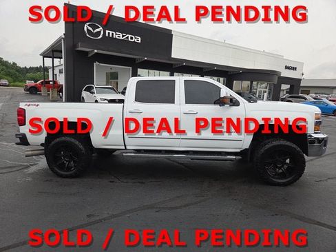 Used 2015 Chevrolet Silverado 2500 LTZ w/ Duramax Plus Package AWD/4WD image 6