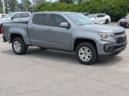 Used 2021 Chevrolet Colorado LT AWD/4WD image 2