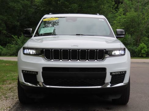 Certified 2023 Jeep Grand Cherokee L Limited AWD/4WD image 13