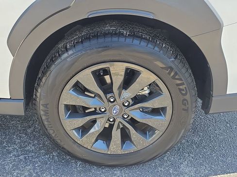 Certified 2025 Subaru Outback Onyx Edition image 29