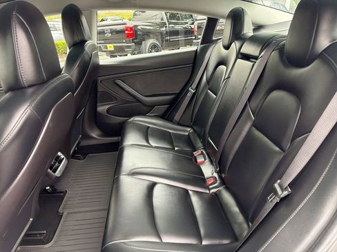 Used 2019 Tesla Model 3 Standard Range Plus RWD image 24