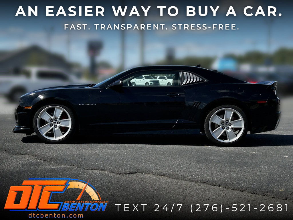 Used 2011 Chevrolet Camaro SS RWD image 3