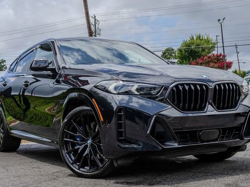 Used 2024 BMW X6 xDrive40i w/ Executive Package AWD/4WD image 3