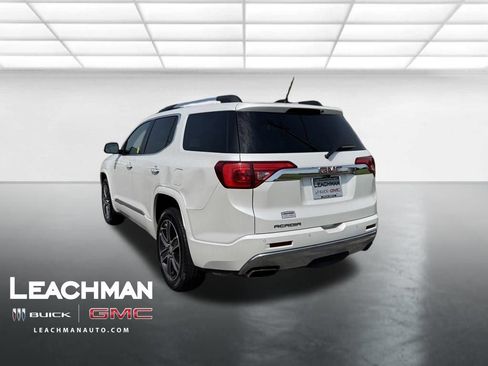 Used 2019 GMC Acadia Denali w/ Technology Package FWD image 6