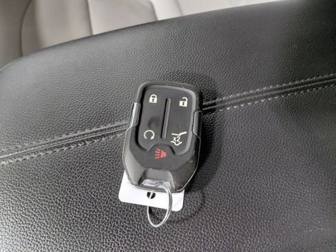 Certified 2024 GMC Terrain SLT image 6