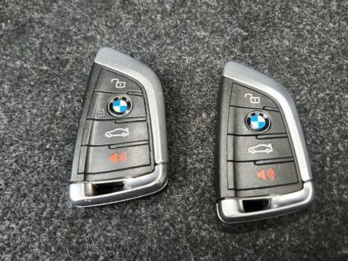 Used 2020 BMW 330i Sedan w/ Convenience Package RWD image 77