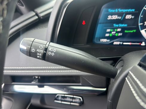 Used 2025 Chevrolet Corvette Stingray Preferred Cpe w/ Z51 Performance Package image 27