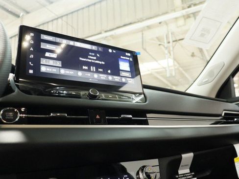 New 2026 Mitsubishi Outlander SE FWD image 12