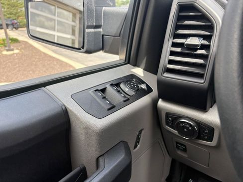 Used 2019 Ford F150 XL w/ Equipment Group 101A Mid AWD/4WD image 14