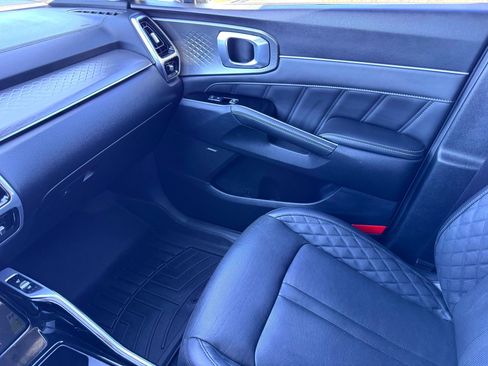 Used 2022 Kia Sorento SX image 35