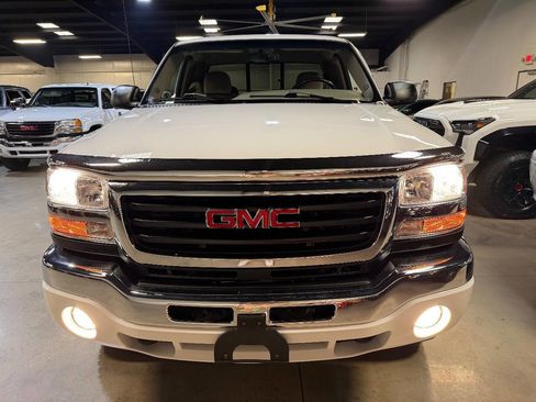 Used 2007 GMC Sierra 2500 SLE w/ Heavy-Duty Power Package image 7