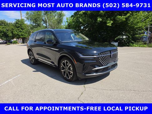 Used 2024 Lincoln Nautilus Reserve w/ Equipment Group 202A AWD/4WD image 7