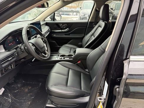 New 2026 Lincoln Corsair Premiere image 8