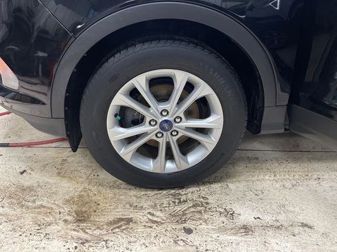 Used 2017 Ford Escape SE image 15