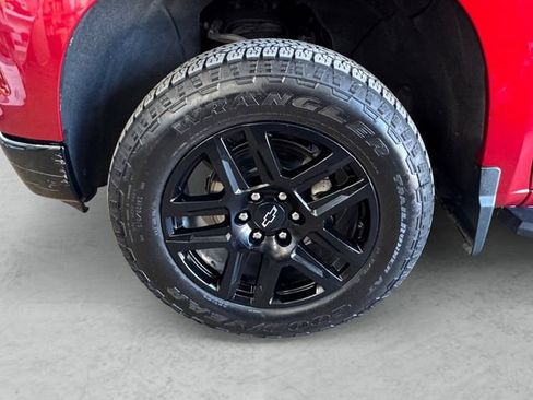 Used 2023 Chevrolet Silverado 1500 LT Trail Boss w/ LT Trail Boss Premium Package AWD/4WD image 23
