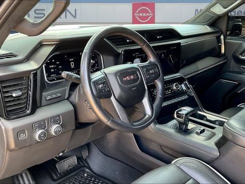 Used 2024 GMC Sierra 1500 AT4X AWD/4WD image 17