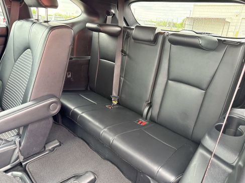 Used 2023 Toyota Highlander XSE image 25